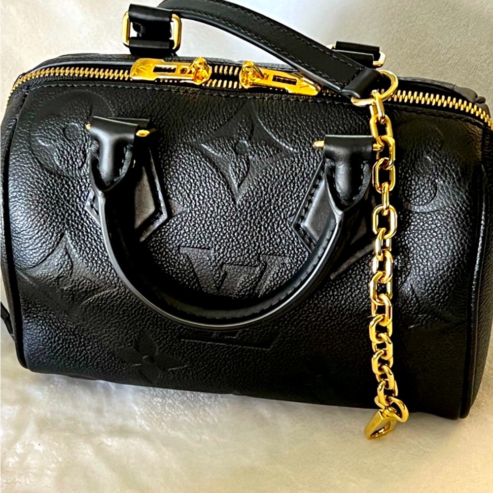 Louis Vuitton Speedy-B 20 Authentic. Brand New. HUGE SAVINGS! -$300 NO OFFERS!